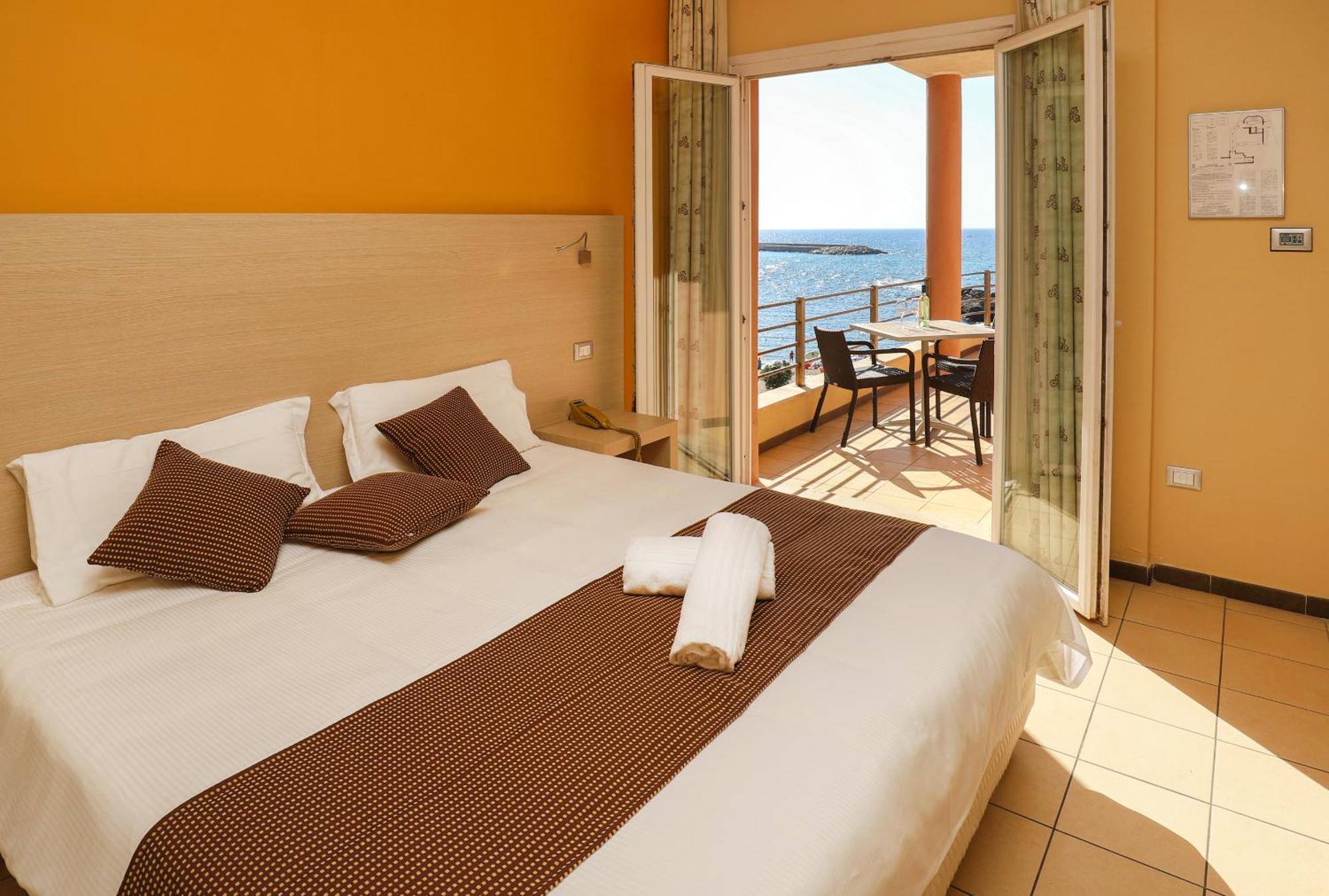 Double Room Balcony Sea View
