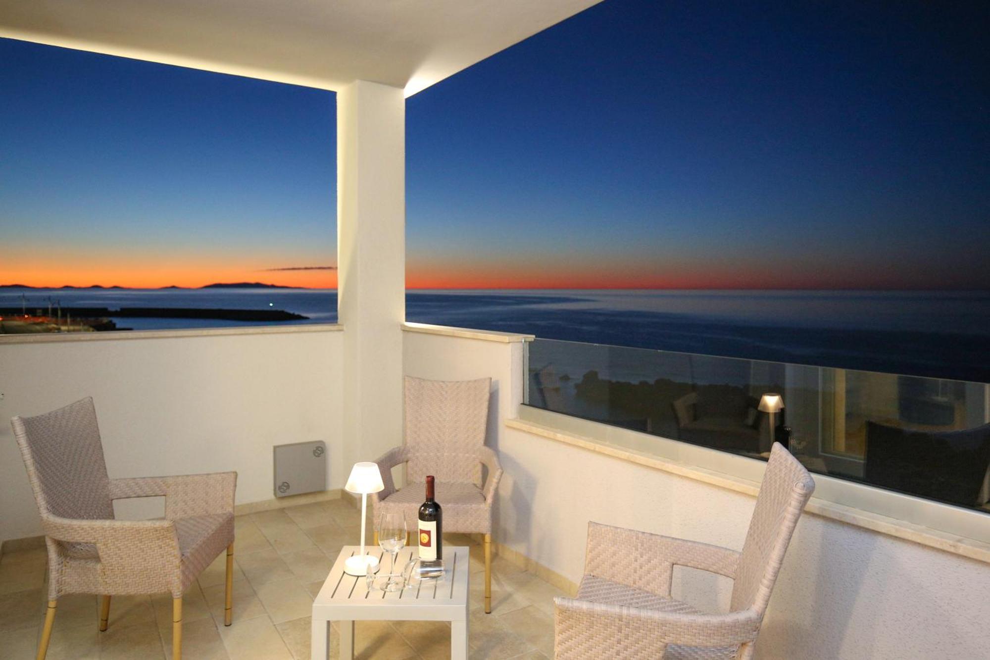 Superior Double Room Balcony Sea View