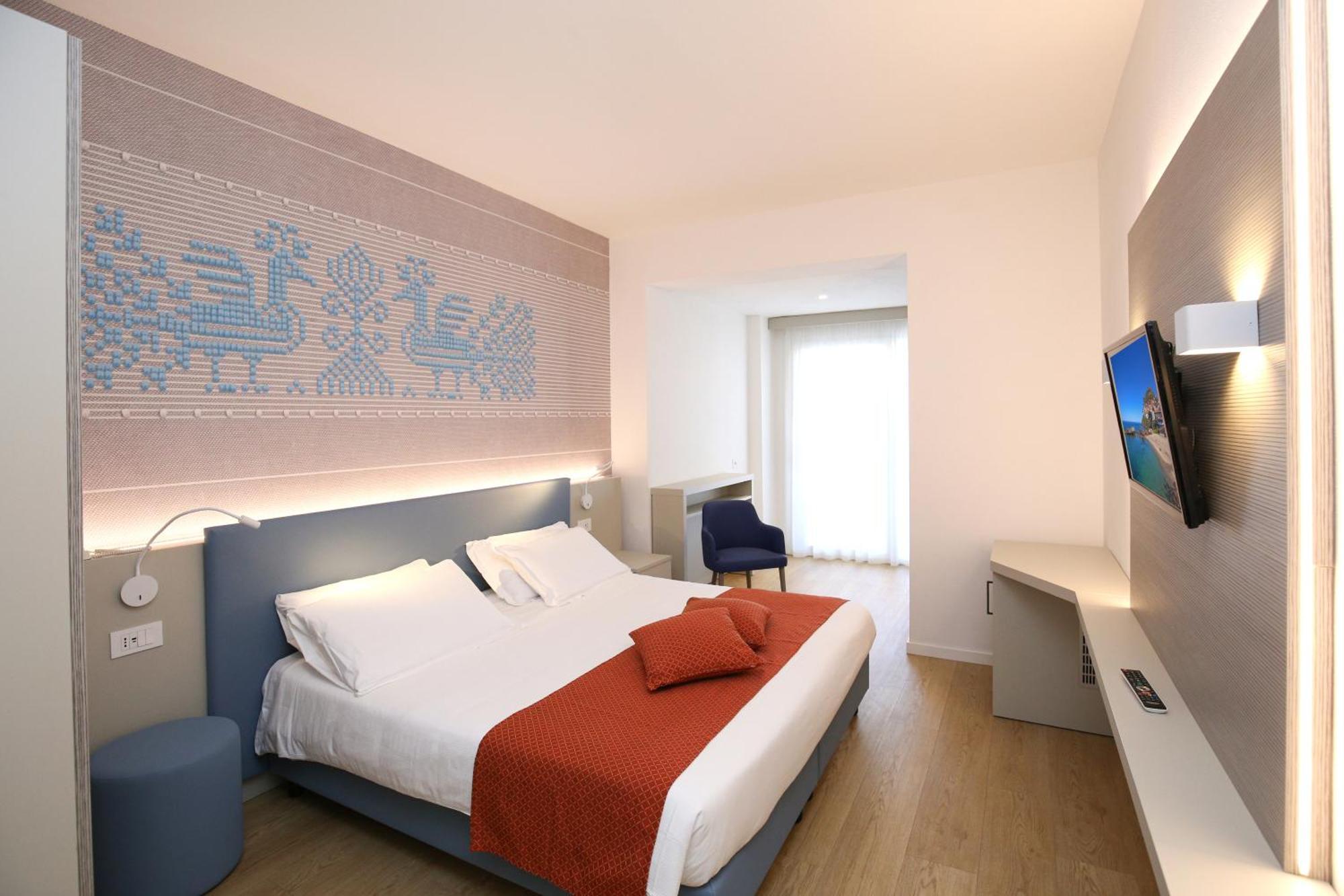 Superior Double Room Balcony Sea View
